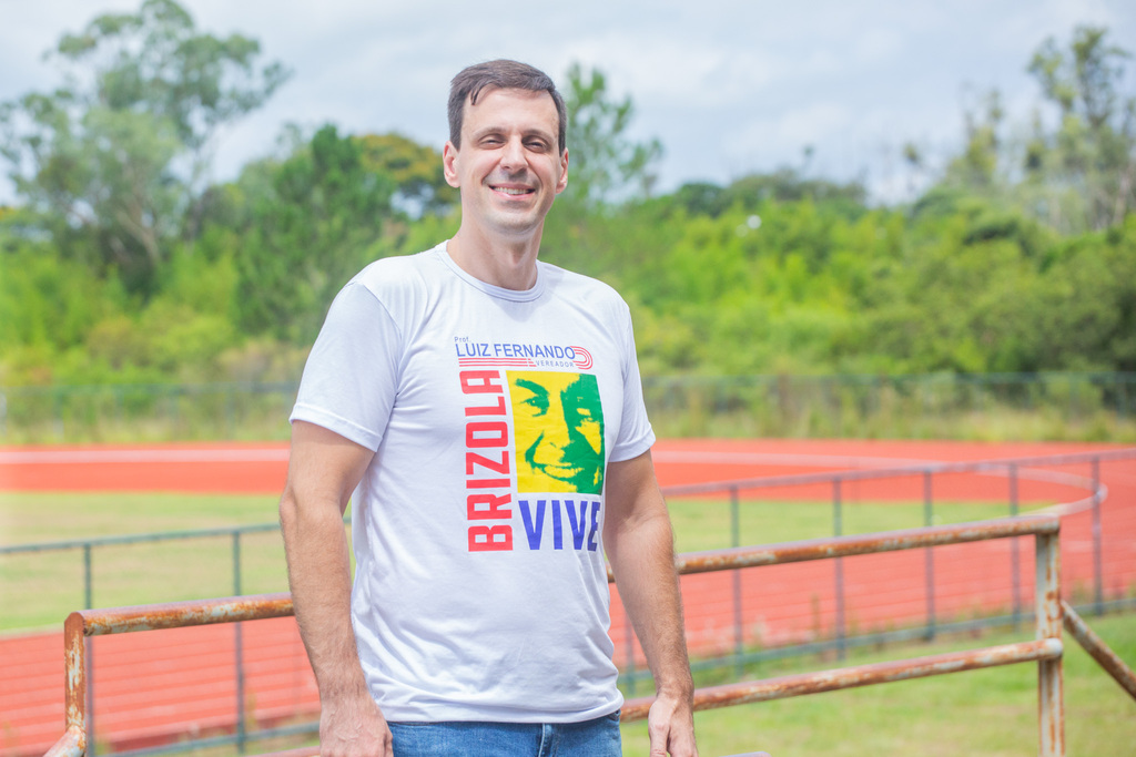 Foto: Beto Albert - Luiz Fernando foi o coordenador do projeto que construiu a pista de atletismo padrão olímpico da UFSM