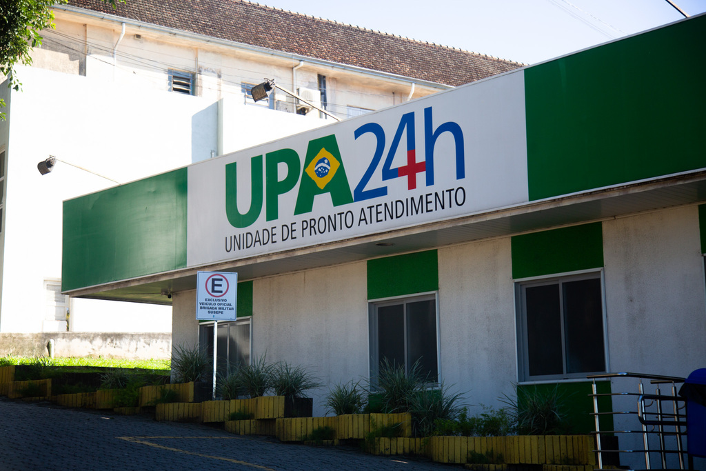 Caso de aluna de Medicina que teria usado carimbo de médica sem autorização na UPA será investigado por instituição Caso de aluna de Medicina que teria usado carimbo de médica sem autorização na UPA será investigado por instituição
