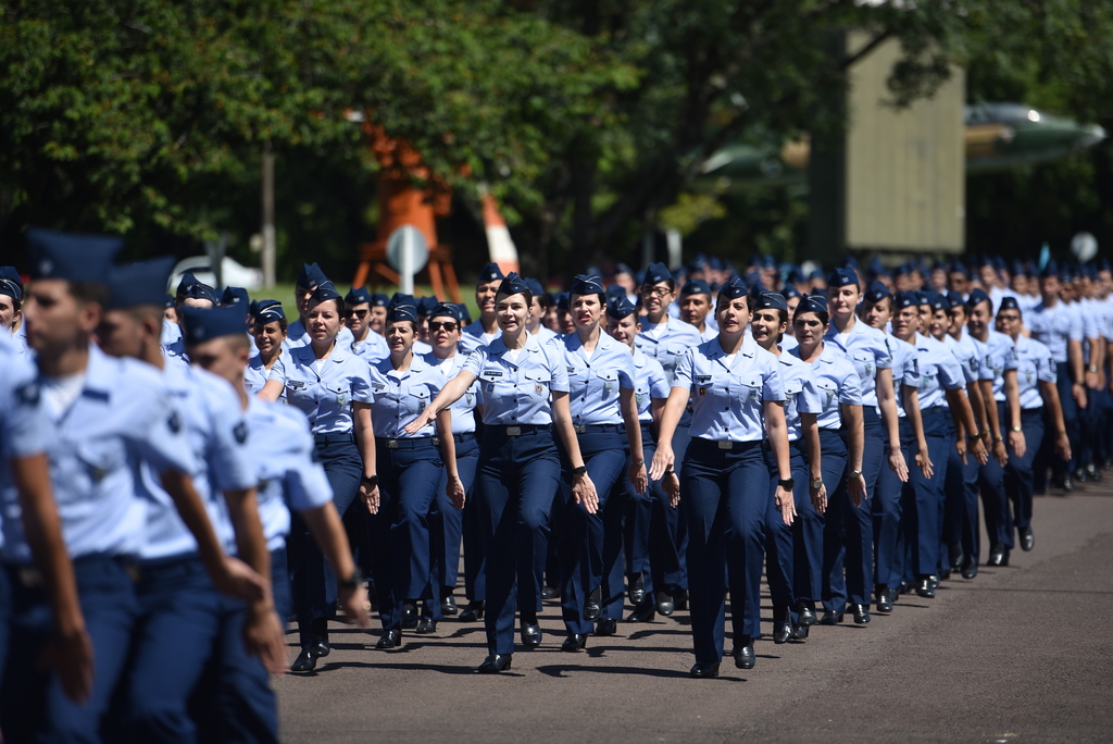 título imagem Inscrições abertas para concurso da Força Aérea Brasileira; salários iniciais chegam a R$ 8 mil e há vagas para Santa Maria