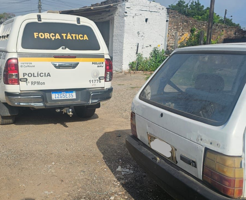Fiat Uno furtado é recuperado pela Brigada Militar em Santa Maria