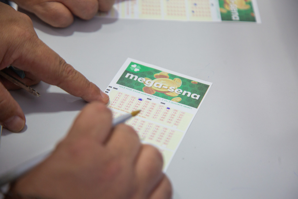 Mega-Sena sorteia nesta terça-feira prêmio acumulado em R$ 130 milhões
