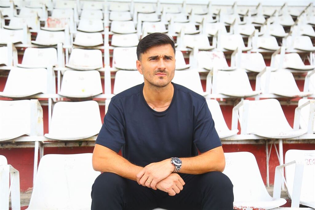 Junto do departamento de futebol, técnico do Inter-SM planeja a pré-temporada