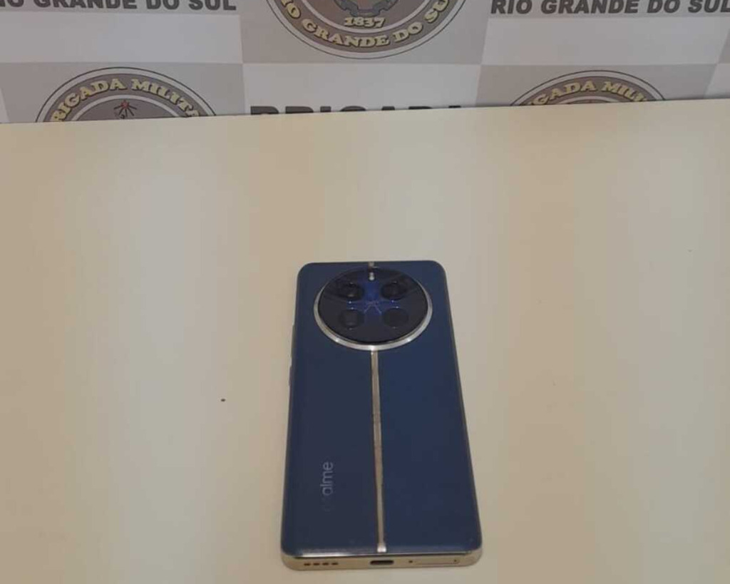 título imagem Homem é preso por furto de celular durante Operação Carnaval em São Pedro do Sul