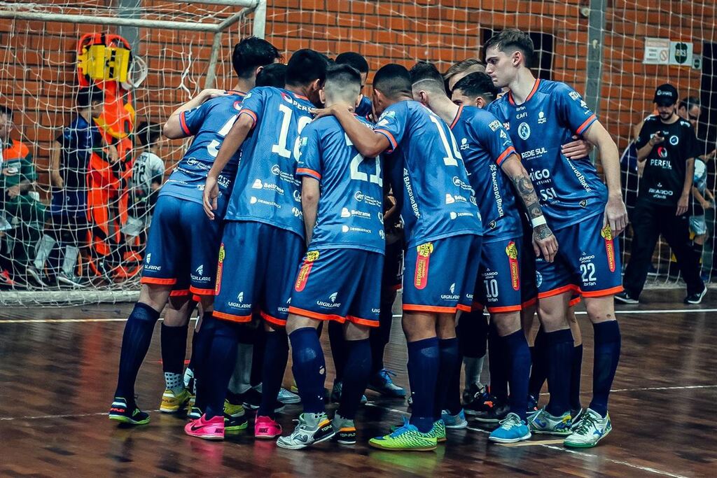 UFSM Futsal promove avaliação para equipes masculina e feminina de futsal