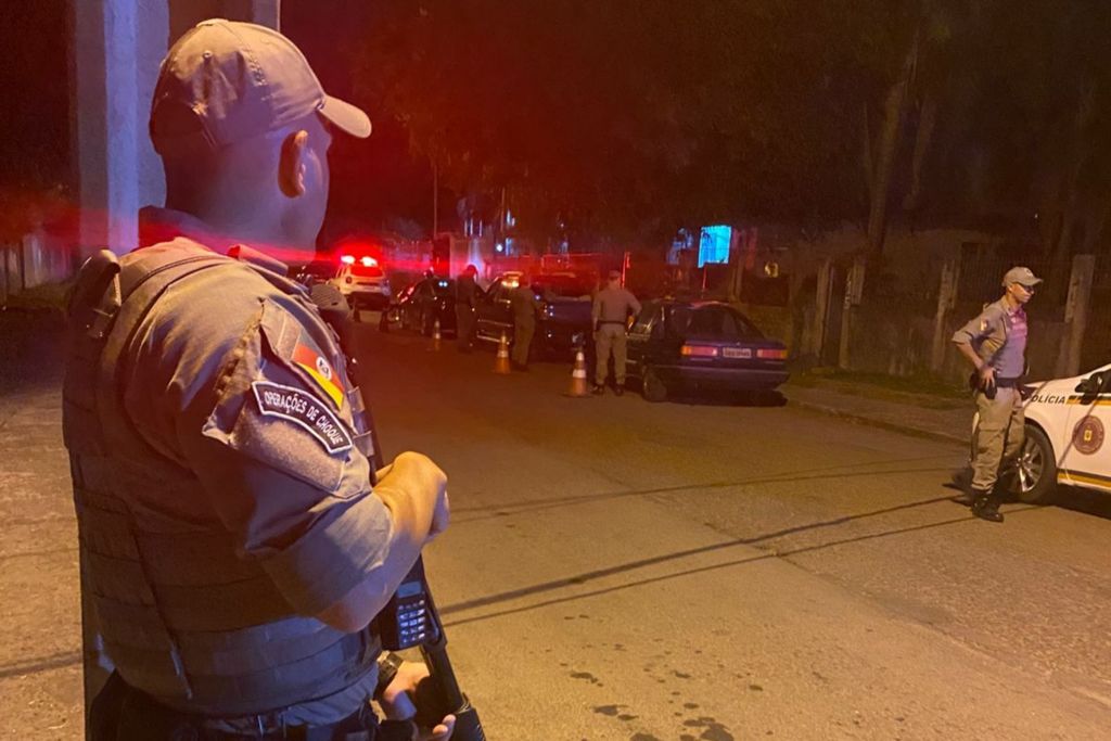 Homem com mandado de prisão é preso em Santa Maria