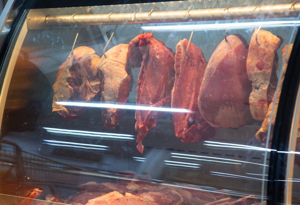 Canetada não reduz preço de alimentos, avaliam economistas e indústrias da região