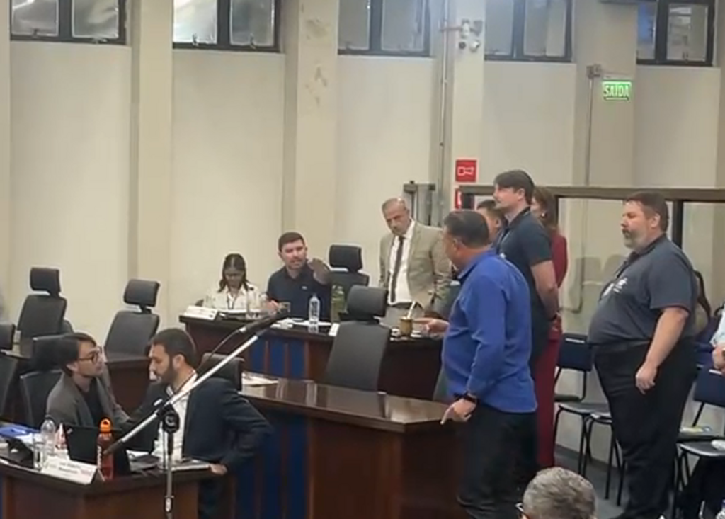 título imagem A polarização cansativa na Câmara de Santa Maria ainda está aqui