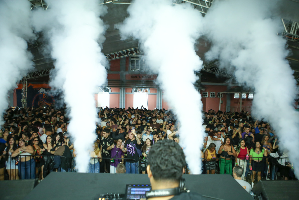 título imagem Segundo dia da Calourada reúne 3,5 mil pessoas, o menor número desde 2018