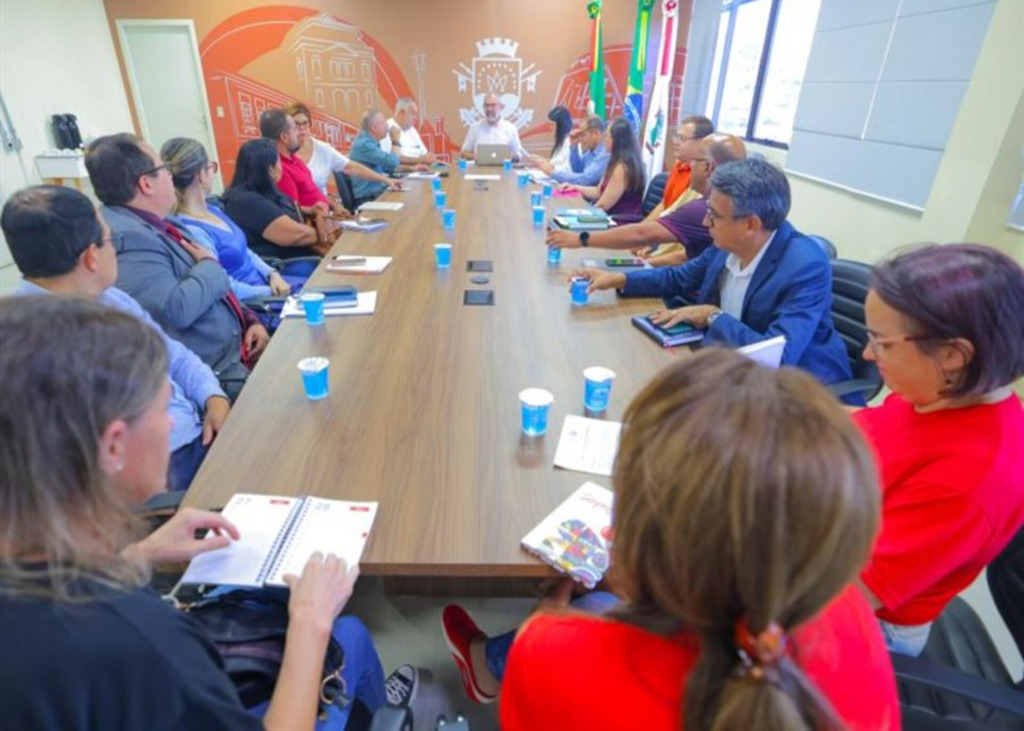 título imagem Governo Decimo faz “conselhão” para debater a reforma da Previdência