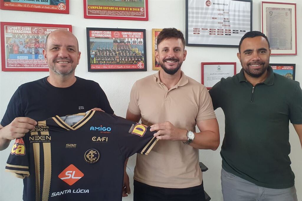 Inter-SM renova parceria com fornecedor de material esportivo