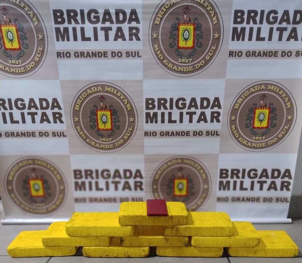 Brigada Militar prende homem com R$ 390 mil em drogas após perseguição em São Martinho da Serra