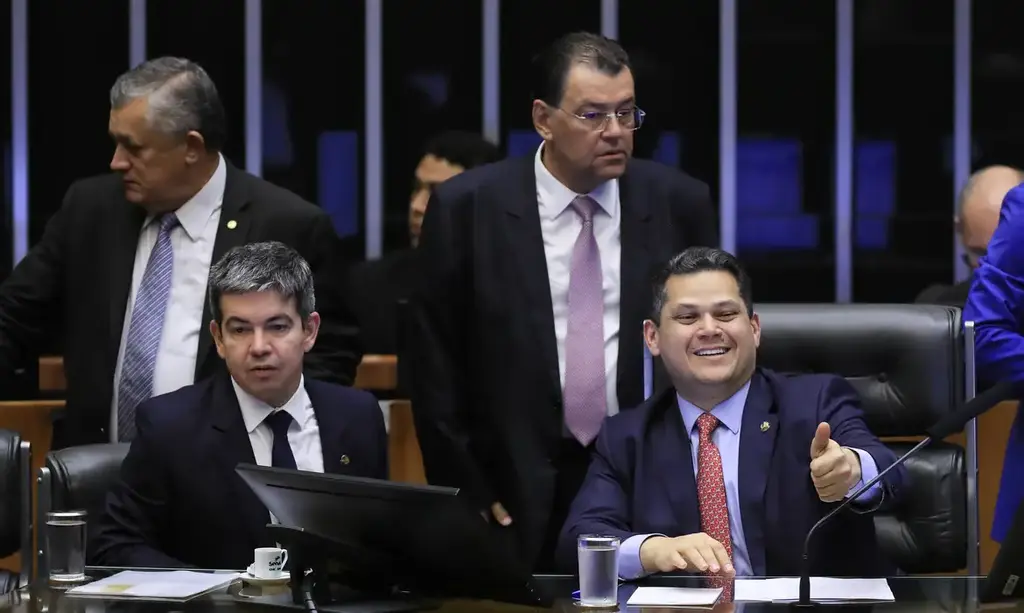 título imagem Orçamento de 2025 é aprovado pelo Congresso Nacional