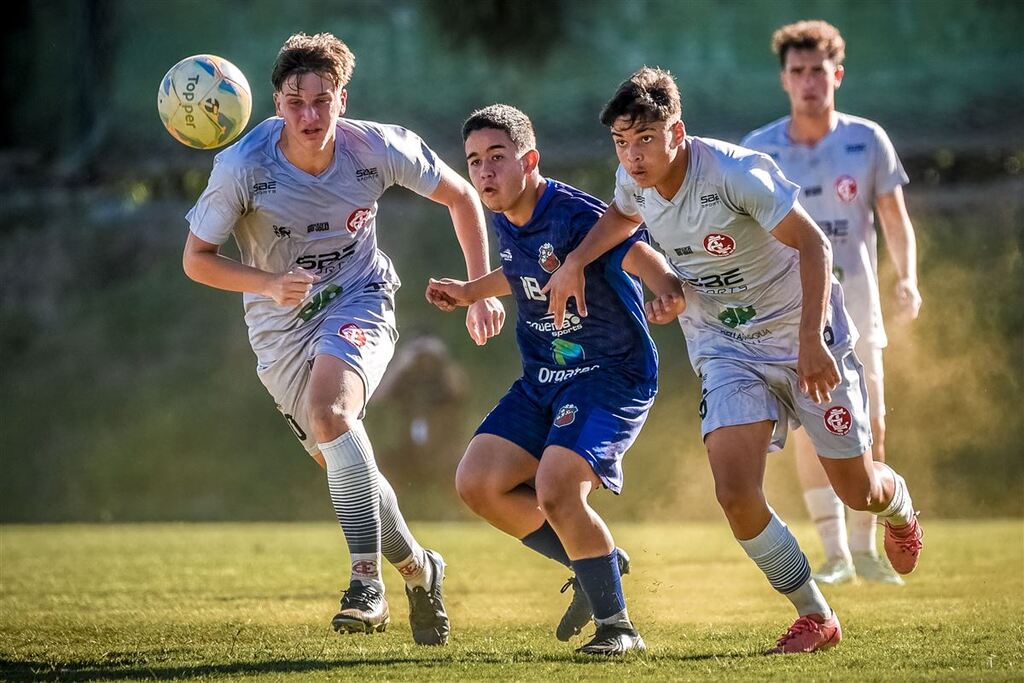 Foto: Renata Medina (Inter-SM) - Jogo entre os times sub-17 foi disputado na sexta-feira (21), no Estádio dos Eucaliptos