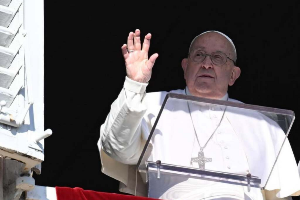 Papa Francisco vai receber alta neste domingo, diz equipe médica