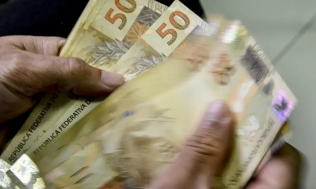 Mais de 40 milhões simulam consignado para CLT até este domingo Mais de 40 milhões simulam consignado para CLT até este domingo