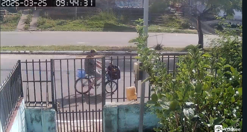 VÍDEO: Câmeras de segurança registram pai a cerca de 100 metros da ponte onde jogou o filho em São Gabriel