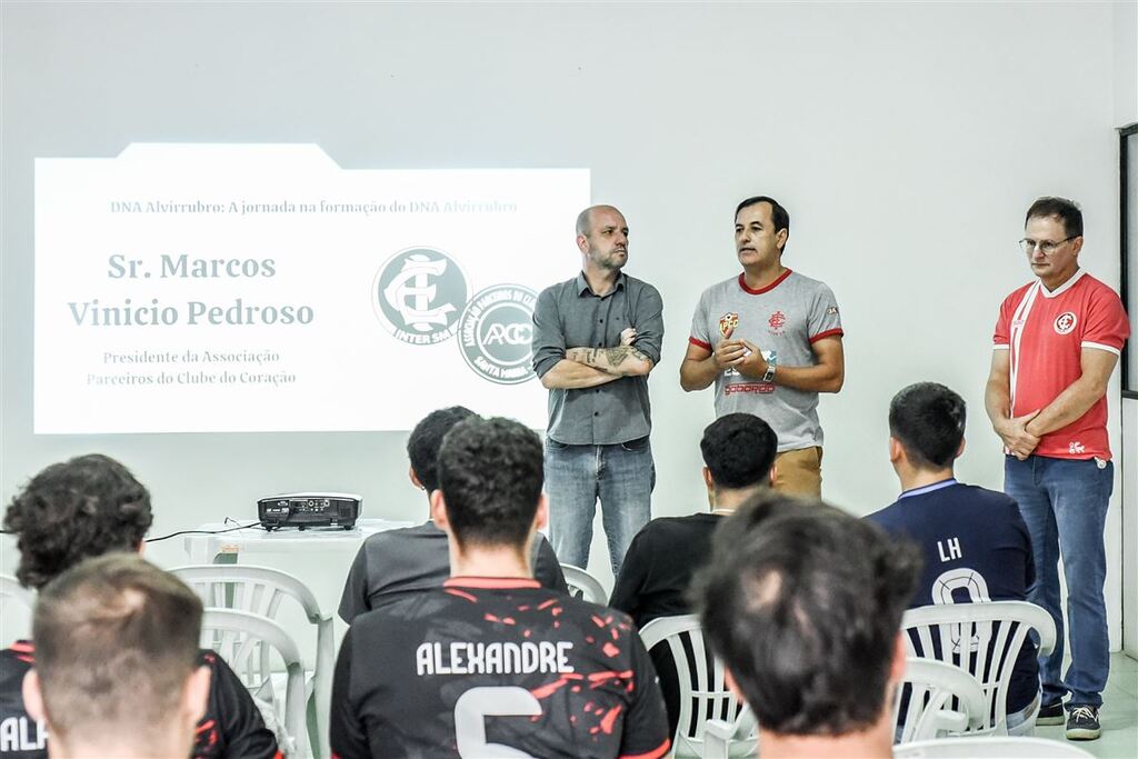 Foto: Renata Medina (Inter-SM) - Evento reuniu acadêmicos da UFSM e convidados no Estádio Presidente Vargas