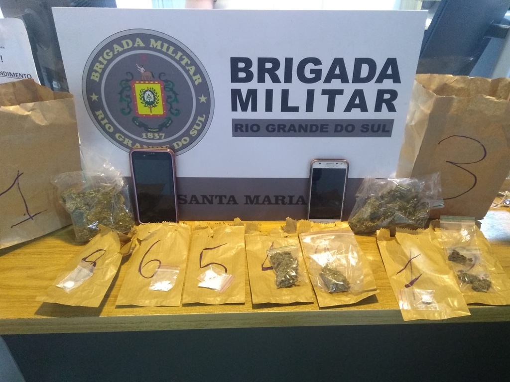 título imagem Brigada militar prende casal por tráfico de drogas em Camobi
