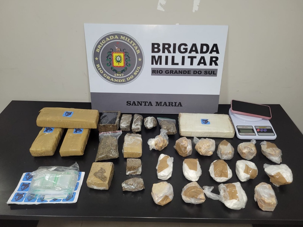 Mulher é presa por tráfico de drogas em Santa Maria