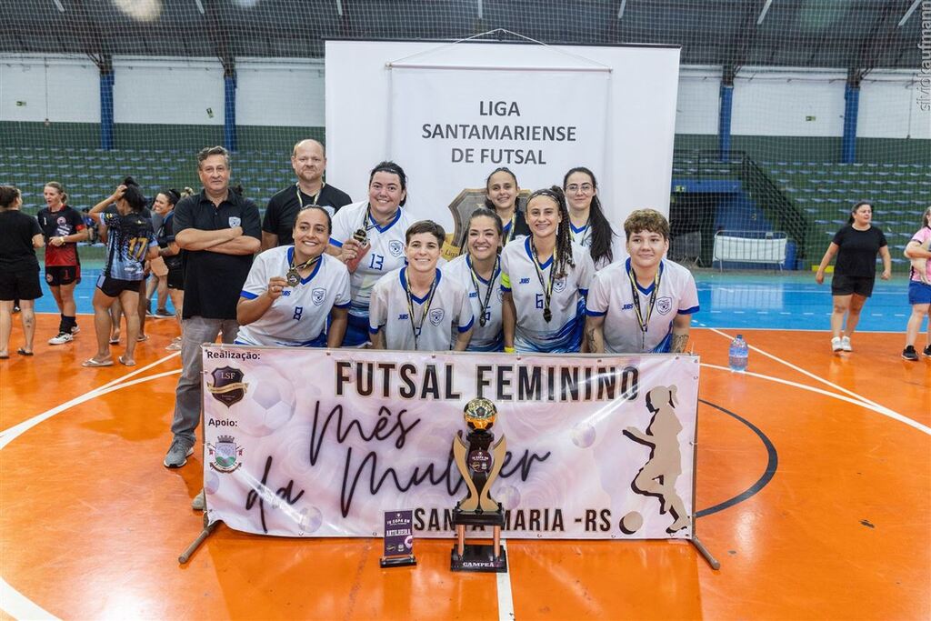 título imagem Facas Cascavel B garante o título da Copa Santa Maria de Futsal Feminino