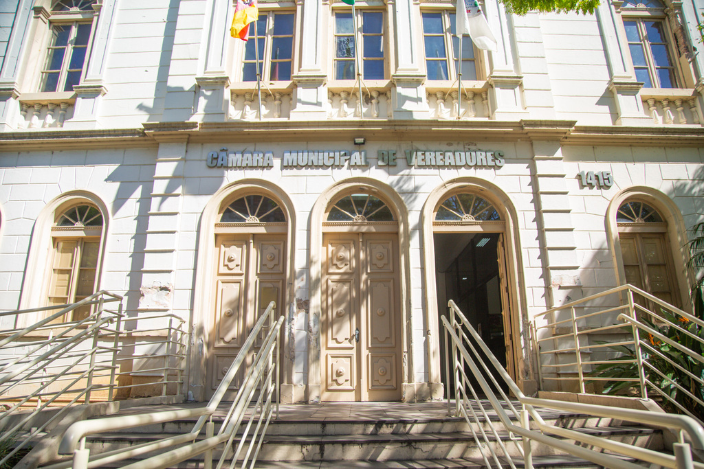 Câmara de Santa Maria abre inscrições  para contratar estagiários
