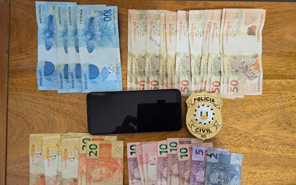 título imagem Dupla é presa em operação contra o tráfico em Restinga Sêca