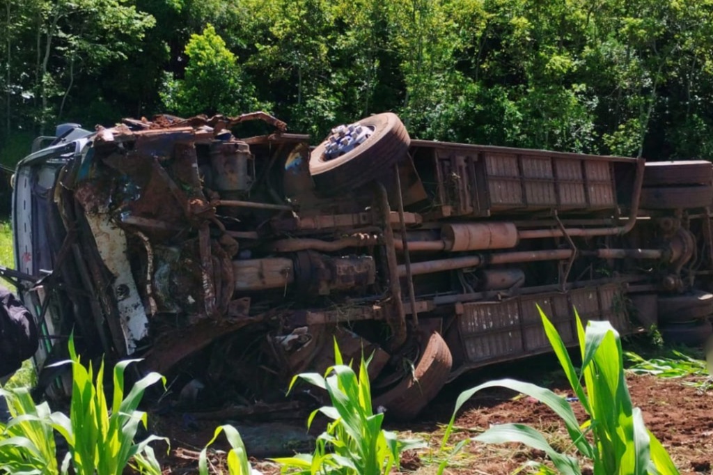 URGENTE: Grave acidente com ônibus que levava 35 estudantes da UFSM deixa sete mortos
