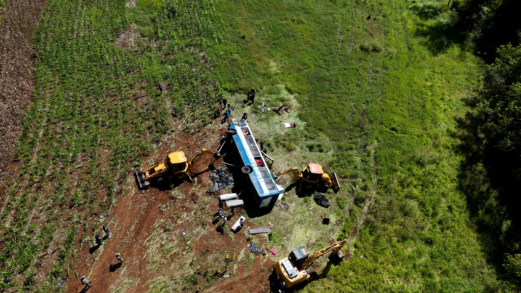 Engenheiro explica as três possibilidades de um ônibus ou caminhão ficar sem freio em uma descida íngreme
