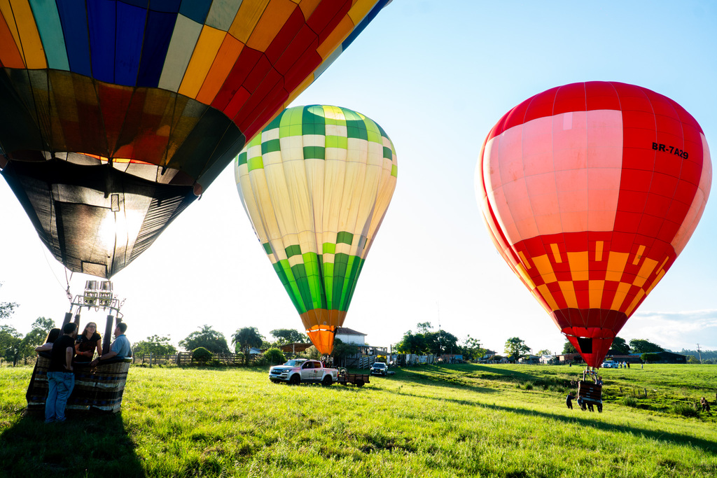 🎈Festival de Balonismo; saiba que horas ver os balões e a programação