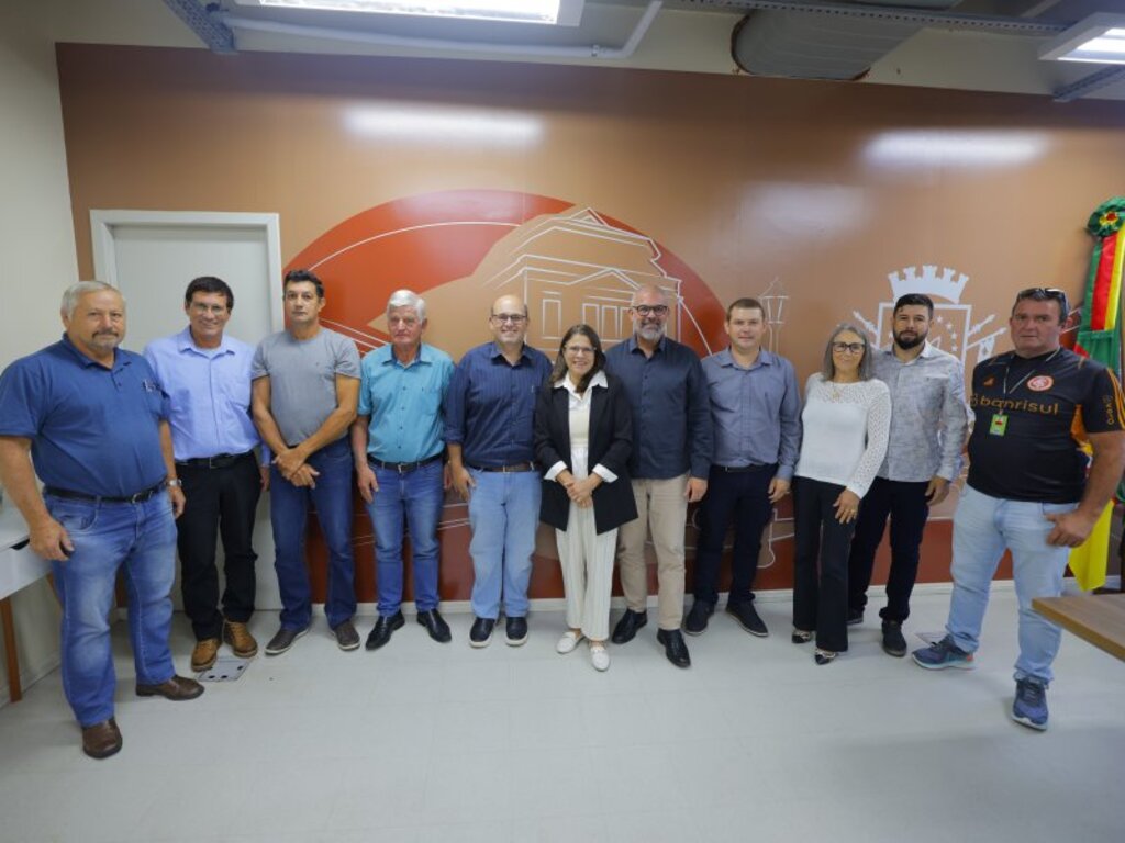 título imagem Prefeito anuncia sete subprefeitos para os distritos de Santa Maria; confira os indicados