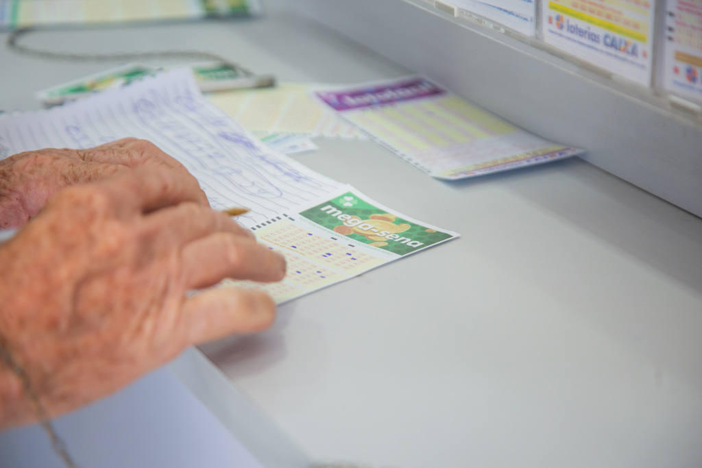 Mega-Sena sorteia nesta terça-feira prêmio acumulado em R$ 45 milhões