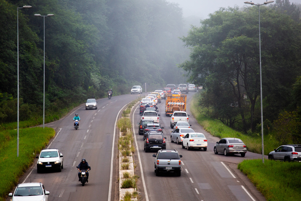 Movimento no feriadão de Páscoa: 117 mil veículos são esperados na RSC-287 e 311 mil na Freeway