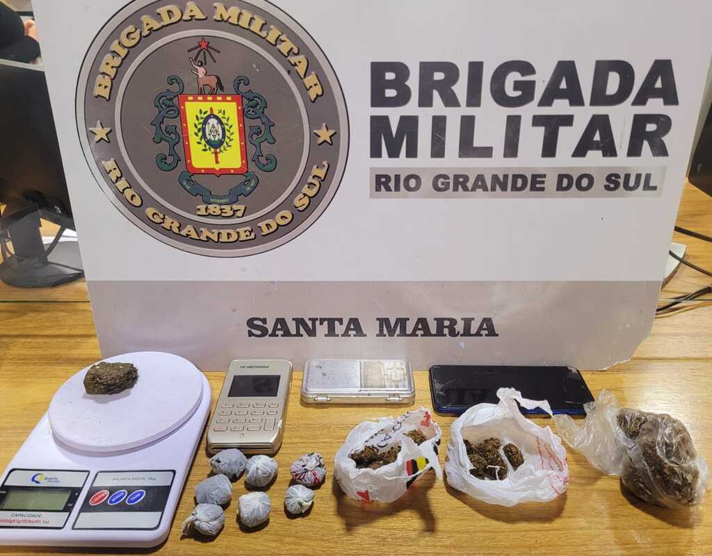 Adolescente de 16 anos é apreendido por tráfico de drogas pela Brigada Militar em Santa Maria Adolescente de 16 anos é apreendido por tráfico de drogas pela Brigada Militar em Santa Maria