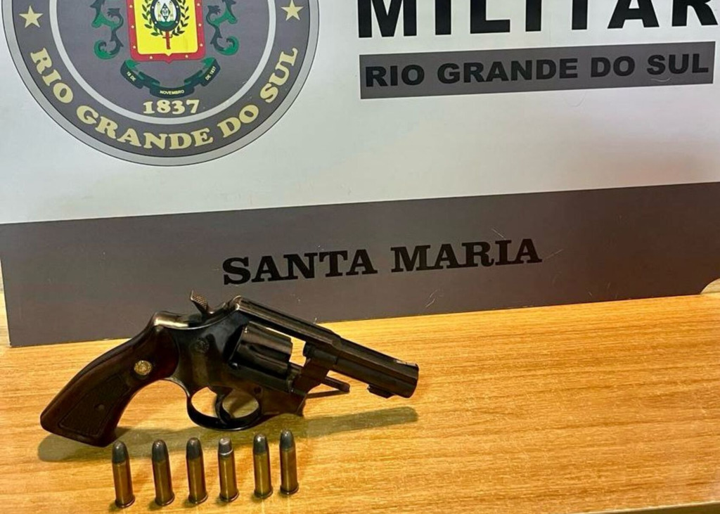 título imagem Homem é preso por porte ilegal de arma em Santa Maria
