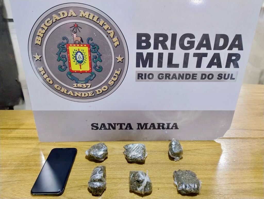 Brigada Militar prende jovem por tráfico de drogas em Santa Maria