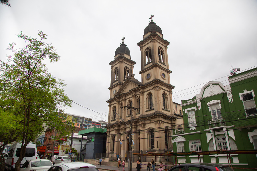 título imagem Catedral Metropolitana de Santa Maria realizará missa pelo papa Francisco nesta segunda