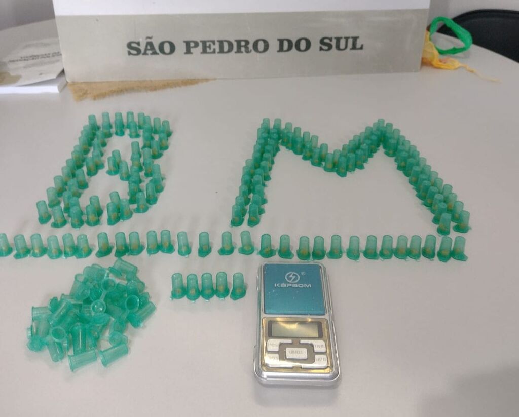 título imagem Homem é preso com mais de 160 pinos de crack em São Pedro do Sul