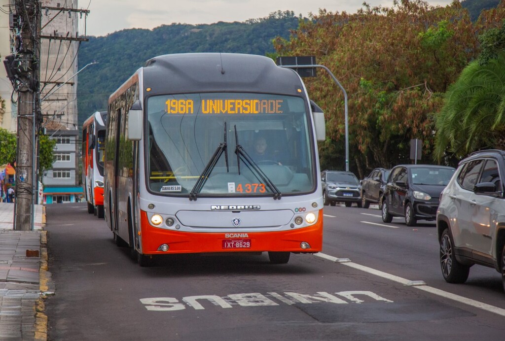 Impasse entre ATU e sindicato sobre reajuste salarial depende de reajuste da tarifa