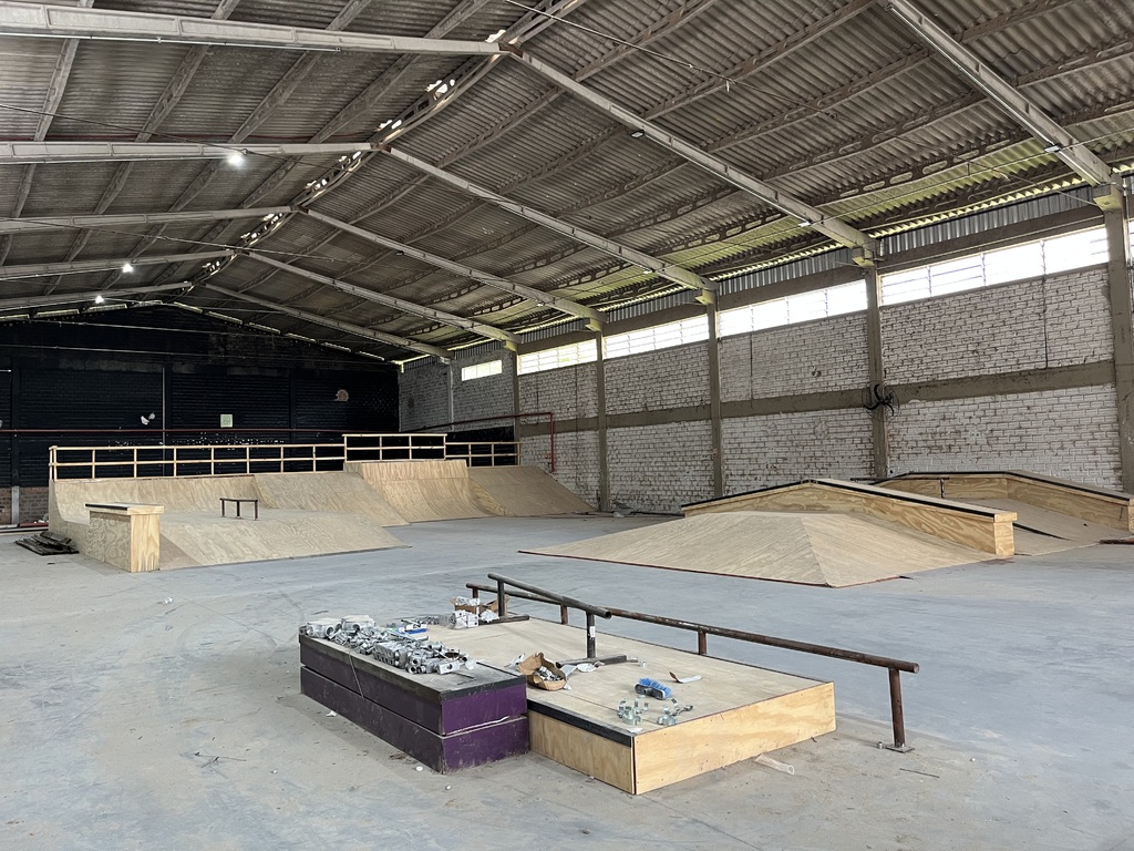 Com 80% concluída, pista de skate coberta de Santa Maria não tem previsão de entrega devido a atrasos na obra