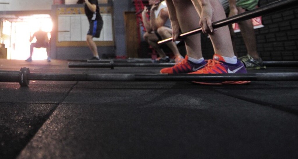 Bancária dispensada por justa causa por postar foto praticando crossfit durante auxílio-doença é reintegrada Bancária dispensada por justa causa por postar foto praticando crossfit durante auxílio-doença é reintegrada