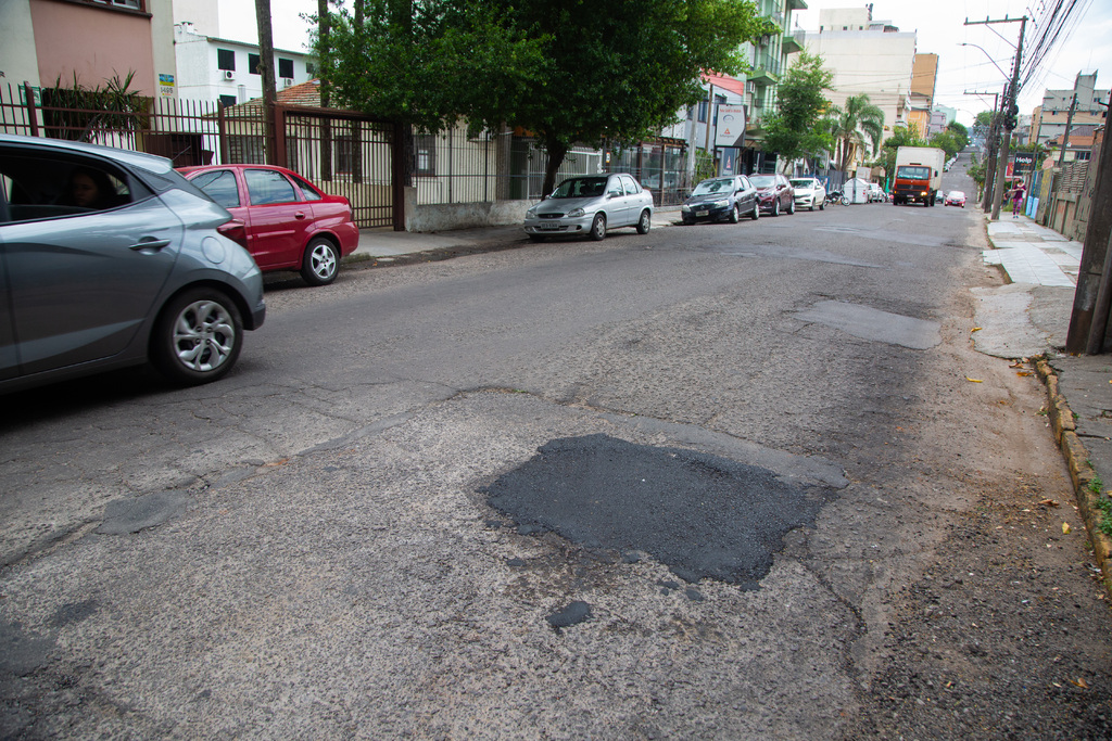 Publicado edital de licitação para recuperar o pior trecho da Rua Duque de Caxias, na área central