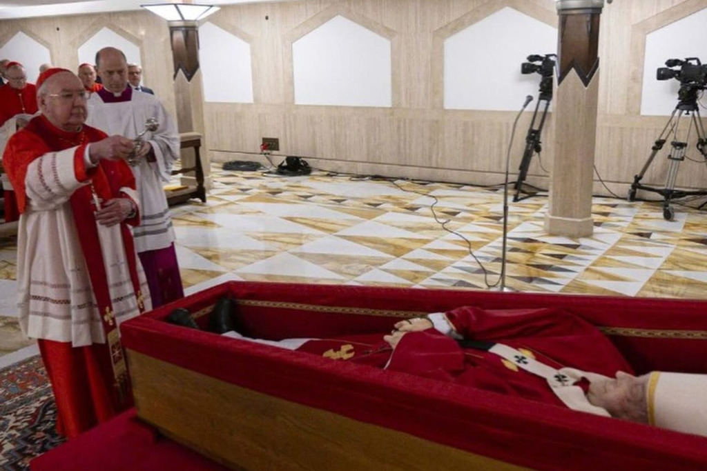 Caixão do papa Francisco deve ser fechado na sexta