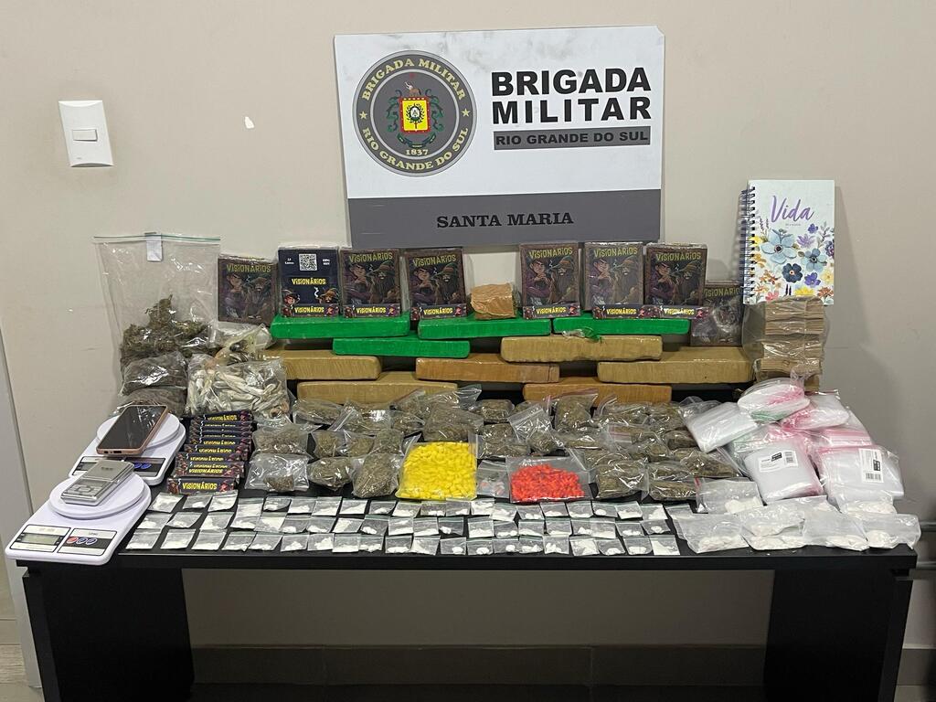 título imagem Operação do 2° BPChq frustra esquema de delivery de drogas em Santa Maria