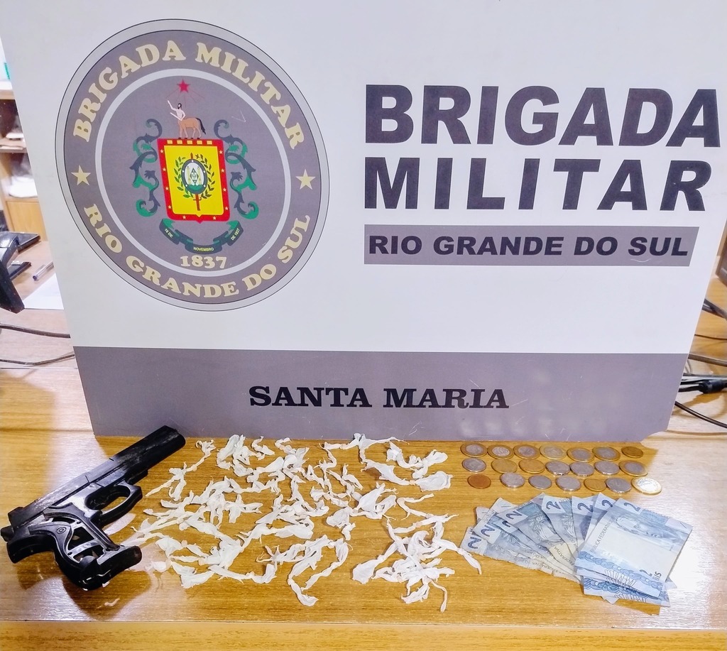 Jovem preso com 75 porções de crack no Bairro Alto da Boa Vista, em Santa Maria
