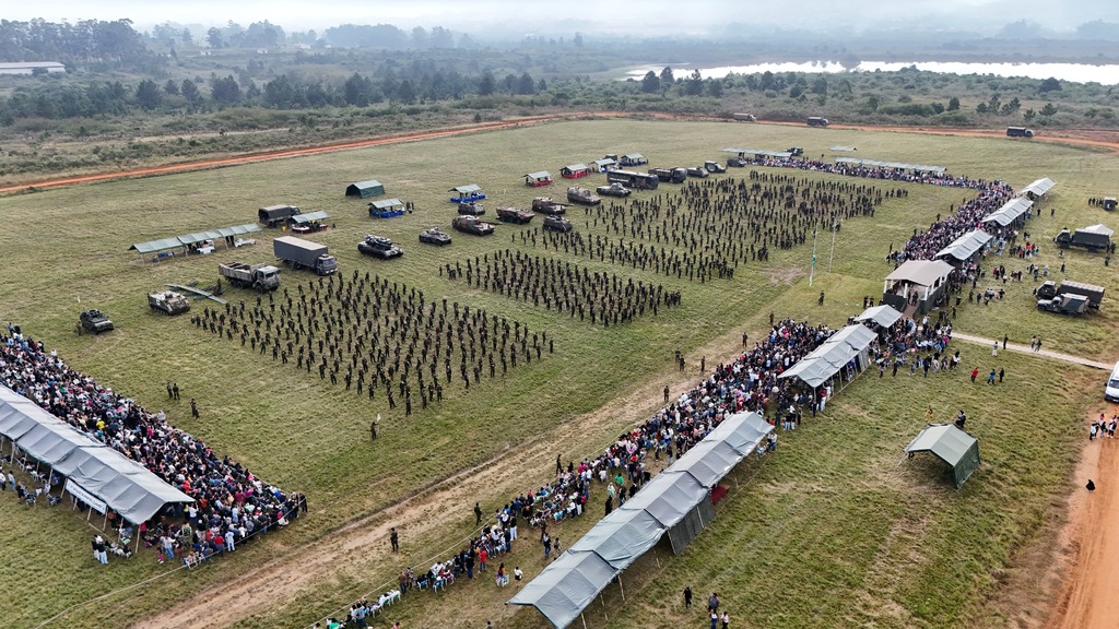 Boina Preta: mais de mil soldados são incorporados ao Exército em Santa Maria