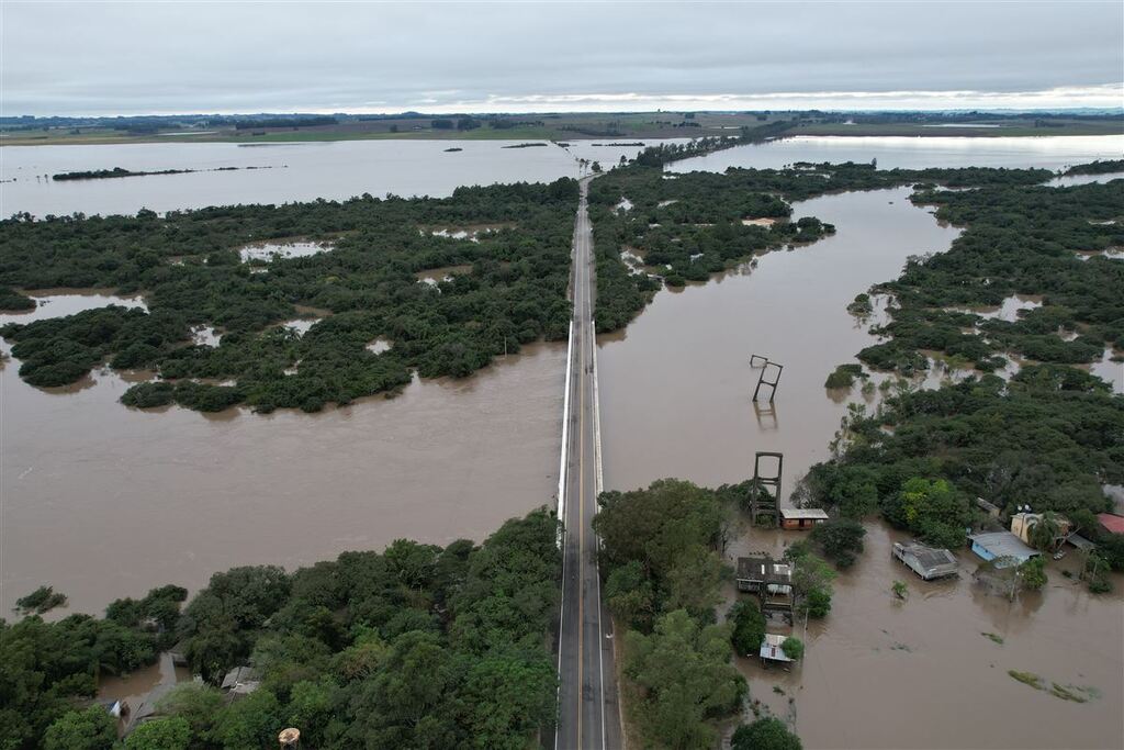 FOTOS: Confira imagens dos estragos que a enchente histórica de 2024 causou na Região Central