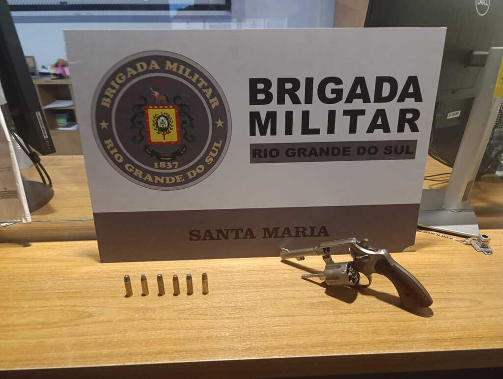 título imagem Homem é preso por porte ilegal de arma em Camobi