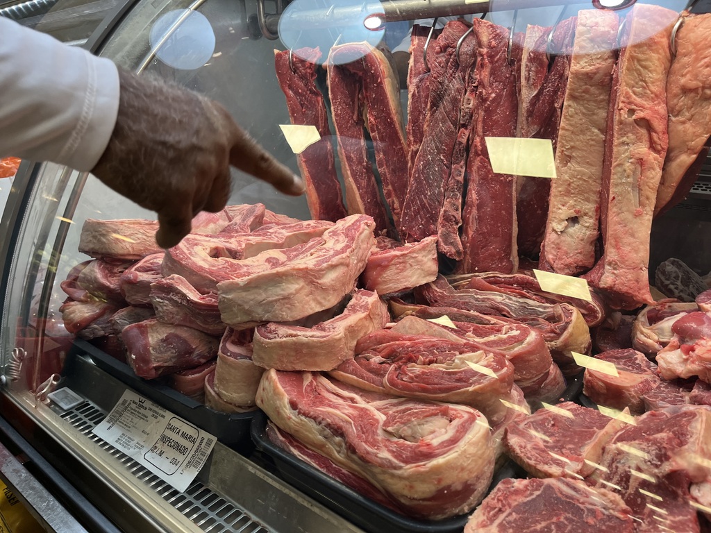 Na Região Central, os alimentos estão mais caros que no período das enchentes de 2024; a carne é a maior vilã