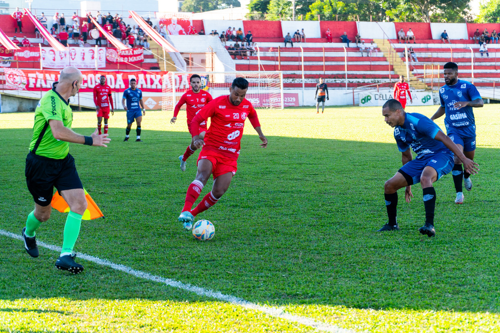 Inter-SM fica no 0 a 0 em amistoso contra o Santa Cruz
