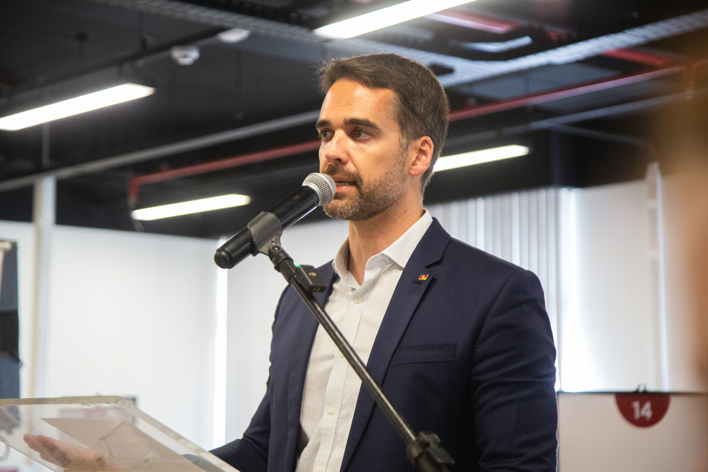 Por meio das redes sociais, Eduardo Leite anuncia sua desfiliação do PSDB